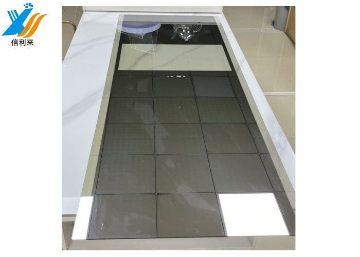 Disesuaikan LED layar sentuh Smart Mirror dengan berbagai sistem operasi G + G struktur tahan air untuk Smart rumah Kamar mandi